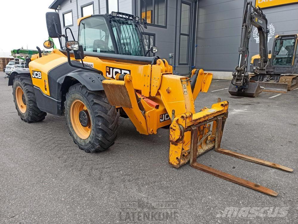 JCB 535-125 kurottaja Teleskopiskie manipulatori