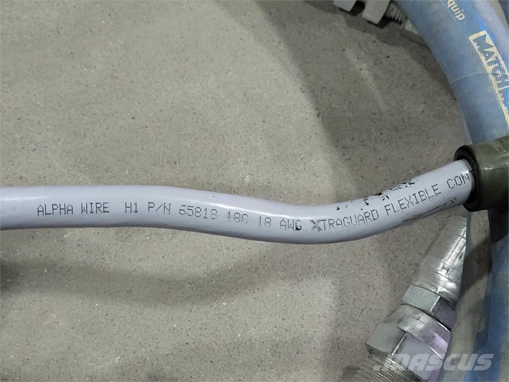  ALPHA WIRE 65818 Būvniecība- Citi