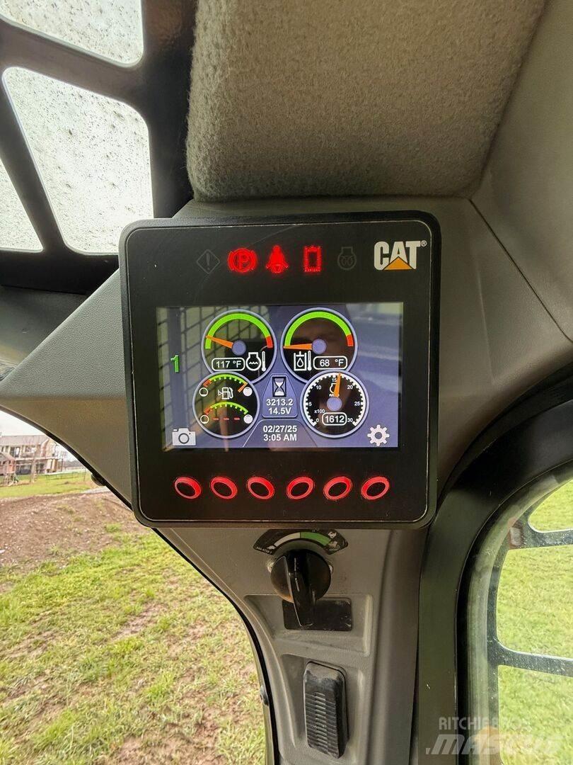 CAT 299D2 Lietoti riteņu kompaktiekrāvēji