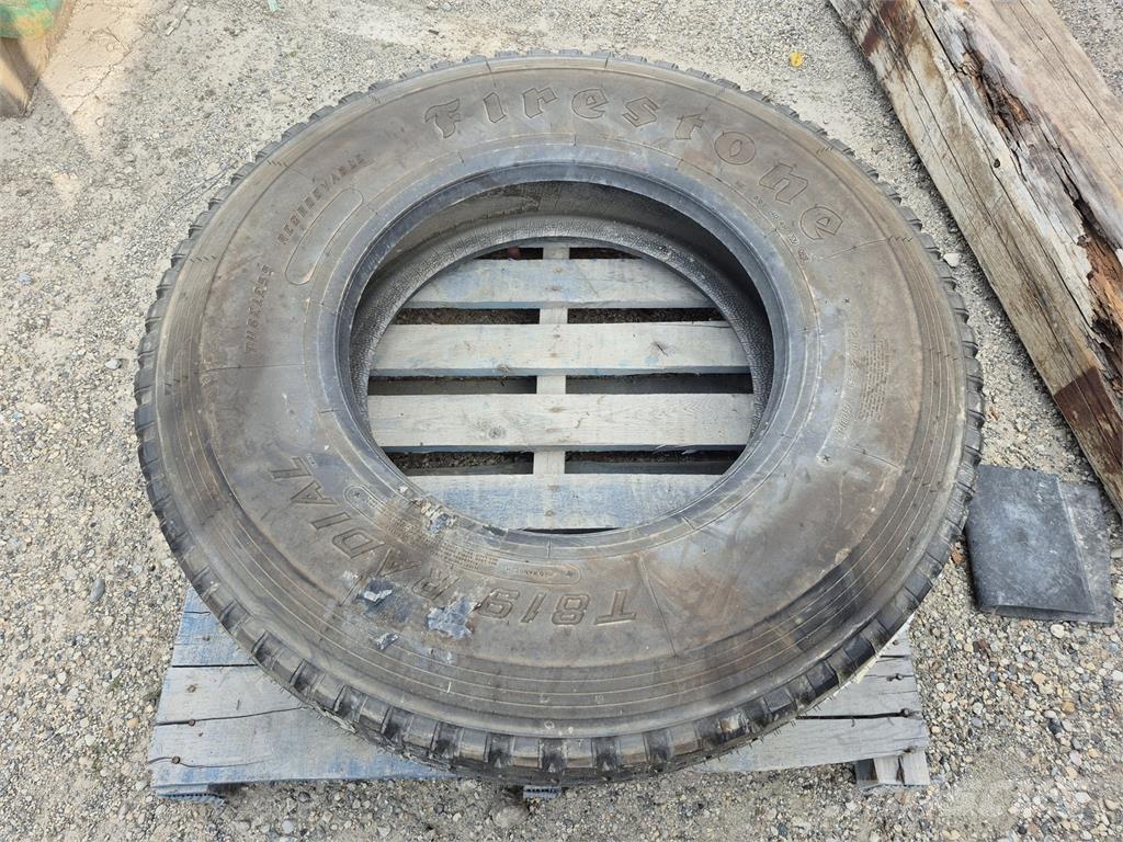 Firestone  Riepas, riteņi un diski