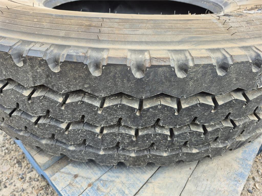 Firestone  Riepas, riteņi un diski