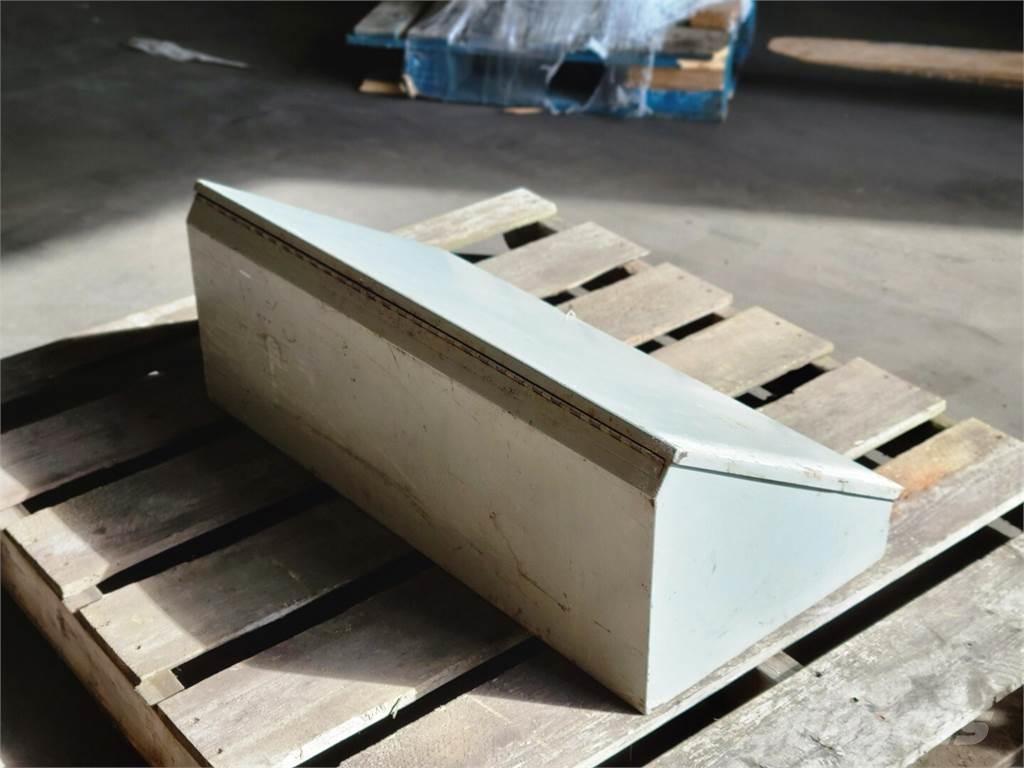  HAMMOND 1488JQ11 Būvniecība- Citi