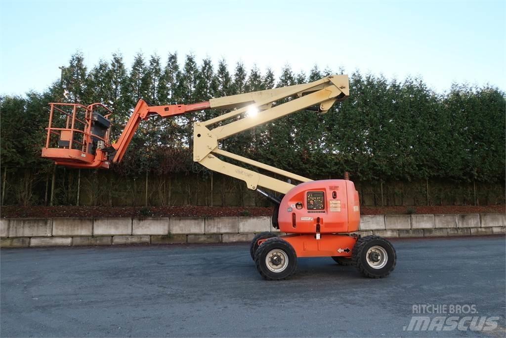 JLG 450AJ Strēles pacēlāji