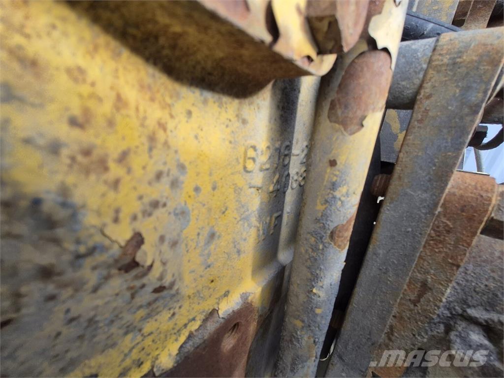 Komatsu  Artikulētie pašizgāzēji