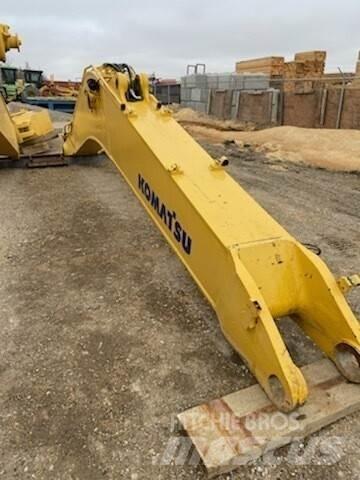 Komatsu  Ekskavatori uz riteņiem