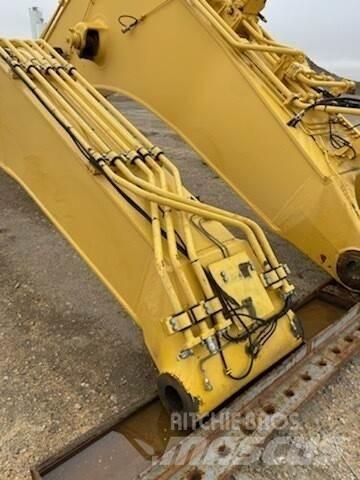 Komatsu  Ekskavatori uz riteņiem