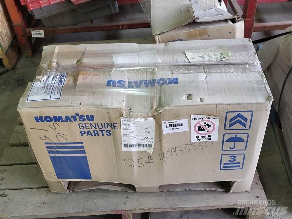 Komatsu 705-52-42090 Ūdens sūkņi