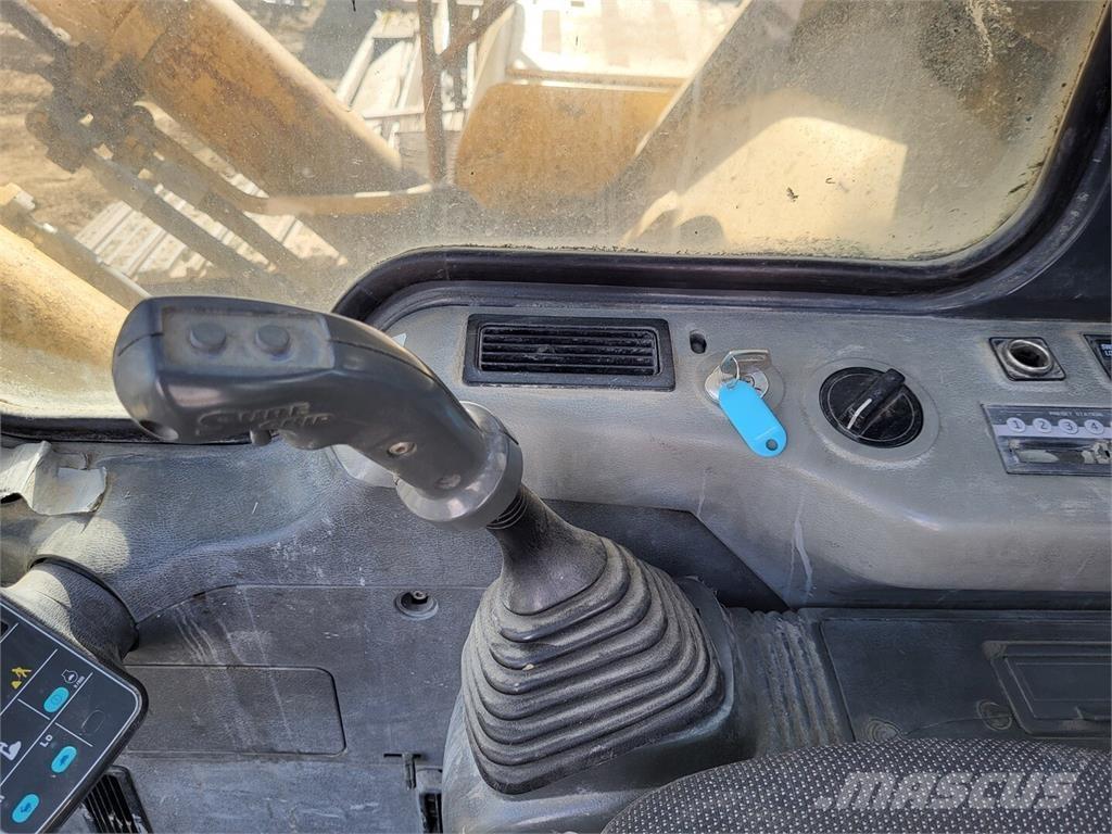 Komatsu PC600LC-6 Ekskavatori uz riteņiem