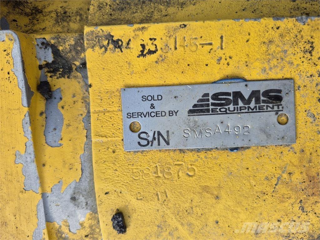 Komatsu R561-13-51030 Artikulētie pašizgāzēji