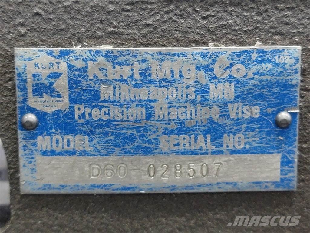  KURT D60 Būvniecība- Citi