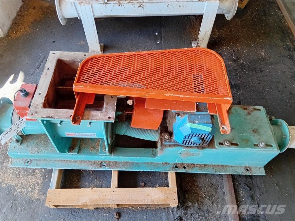  MEGATECH 2-44X Būvniecība- Citi