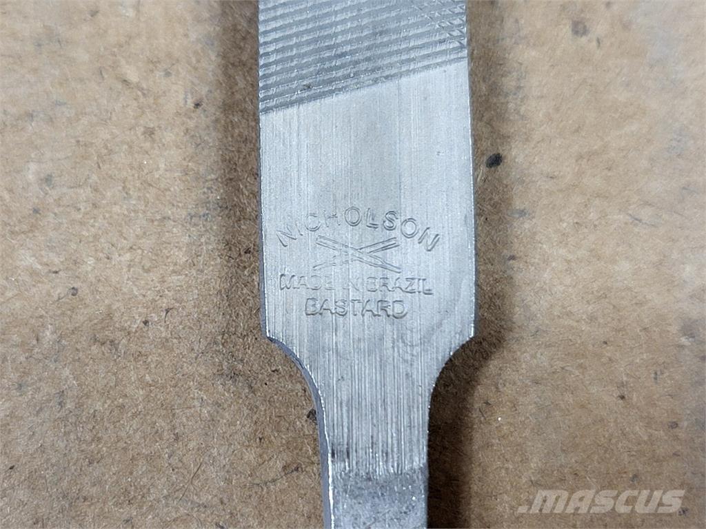 Nicholson  Būvniecība- Citi