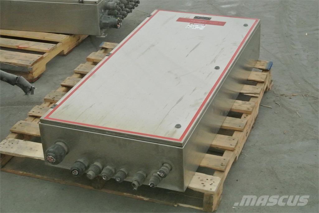  SQUARE D YBM4282 Būvniecība- Citi