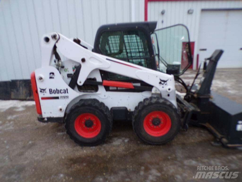 Bobcat S650 Lietoti riteņu kompaktiekrāvēji