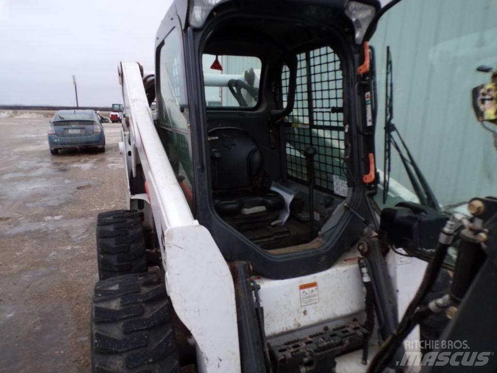 Bobcat S650 Lietoti riteņu kompaktiekrāvēji