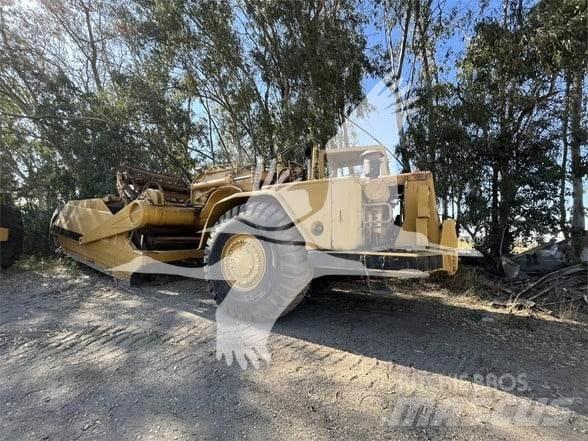 CAT 623B Skrēperi