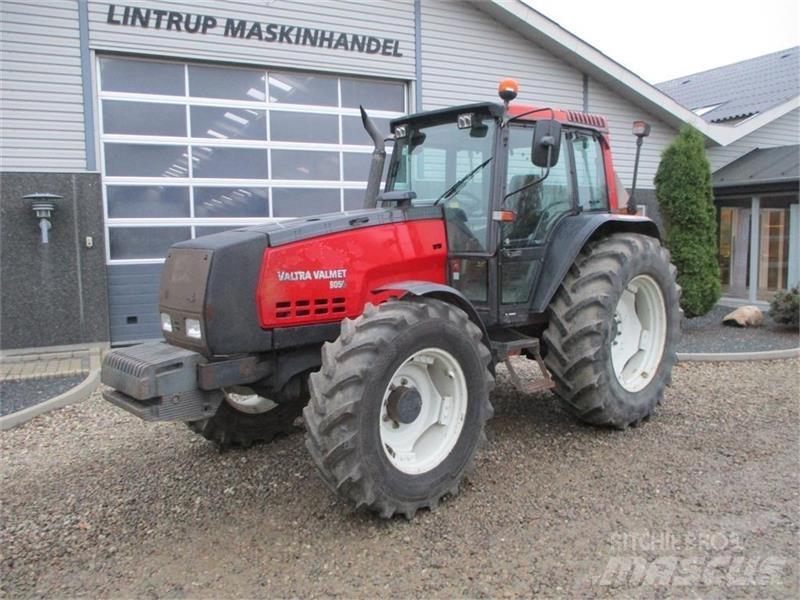 Valmet 8050 Traktori
