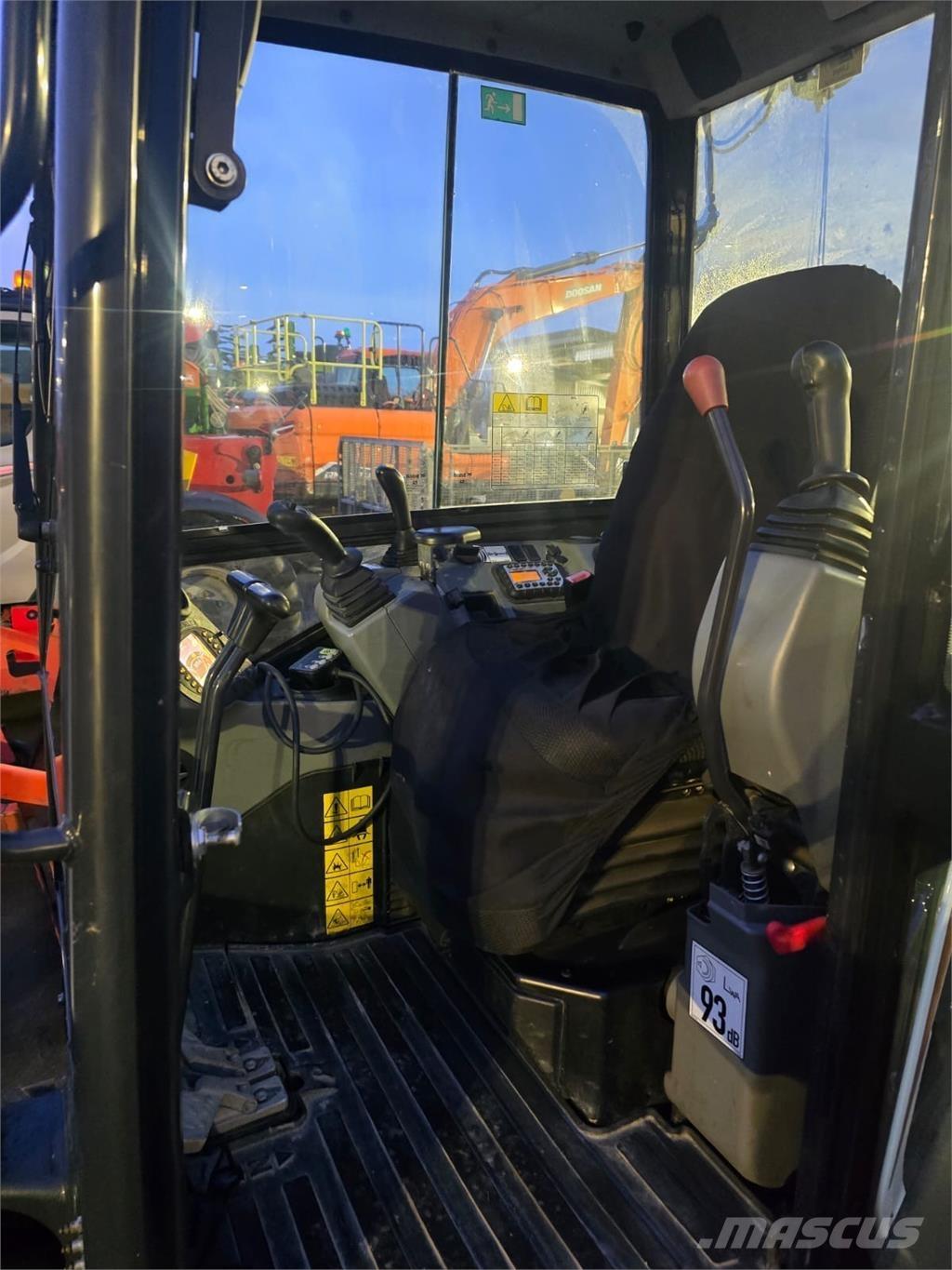 Bobcat E27 Bobcat Kāpurķēžu ekskavatori