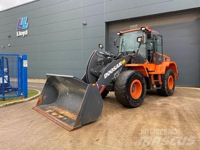 Develon Dl250-5 Iekrāvēji uz riteņiem