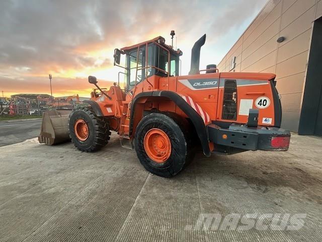 Develon DL350-5 Iekrāvēji uz riteņiem