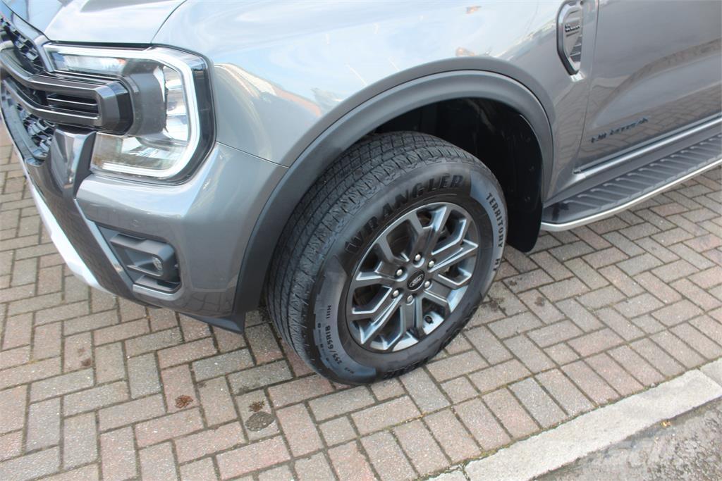 Ford Ranger Wildtrak Vieglais kravas automobilis/izkraušana no sāniem