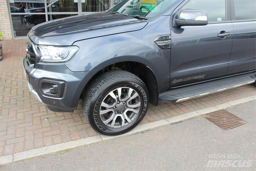 Ford Ranger Wildtrak Vieglais kravas automobilis/izkraušana no sāniem