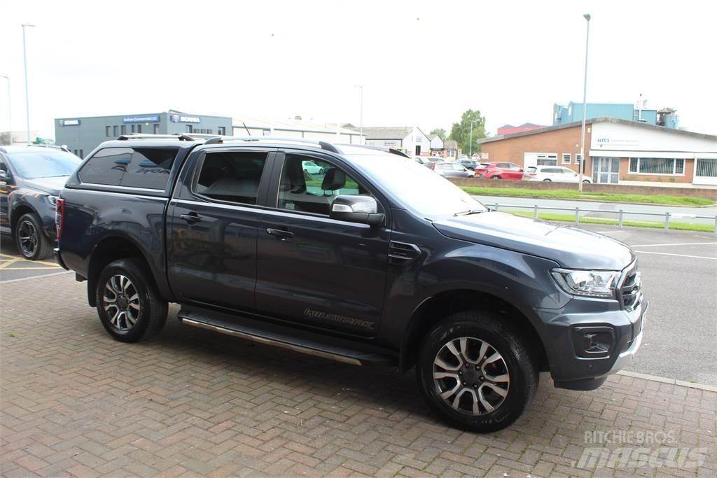 Ford Ranger Wildtrak Vieglais kravas automobilis/izkraušana no sāniem