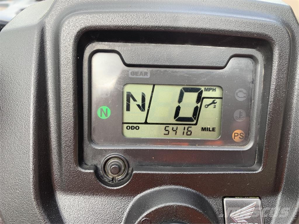 Honda TRX 420 FM2 Visurgājēji