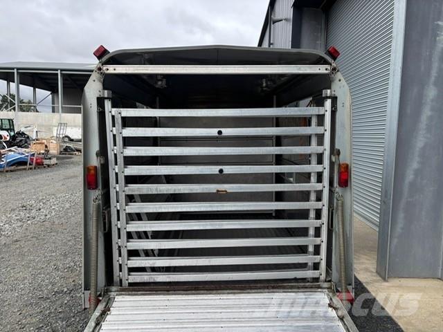 Ifor Williams TA510G3 Citas piekabes