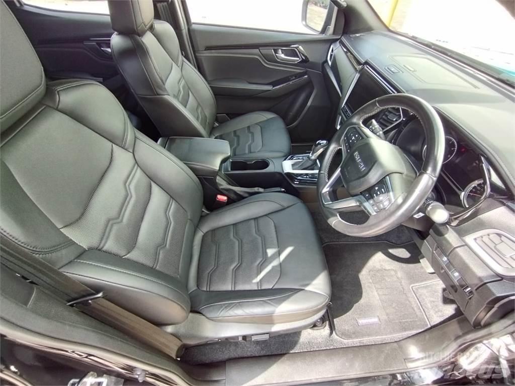 Isuzu  Vieglais kravas automobilis/izkraušana no sāniem