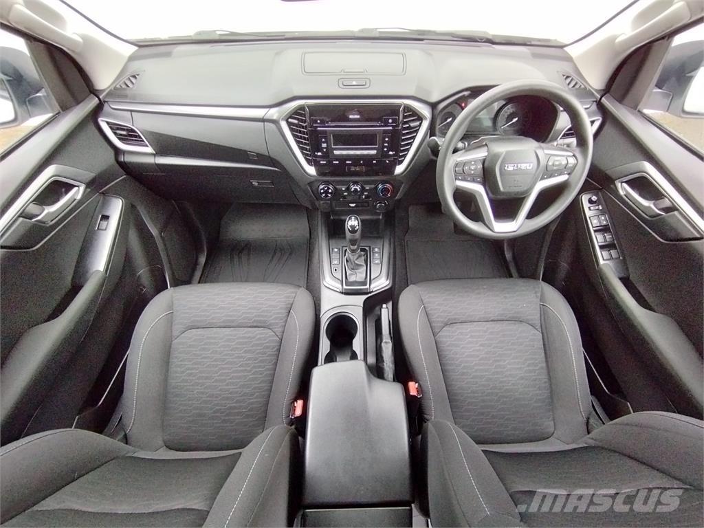 Isuzu DL20 Vieglais kravas automobilis/izkraušana no sāniem