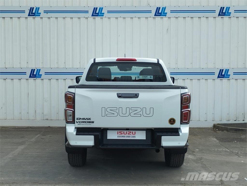 Isuzu V-Cross Vieglais kravas automobilis/izkraušana no sāniem