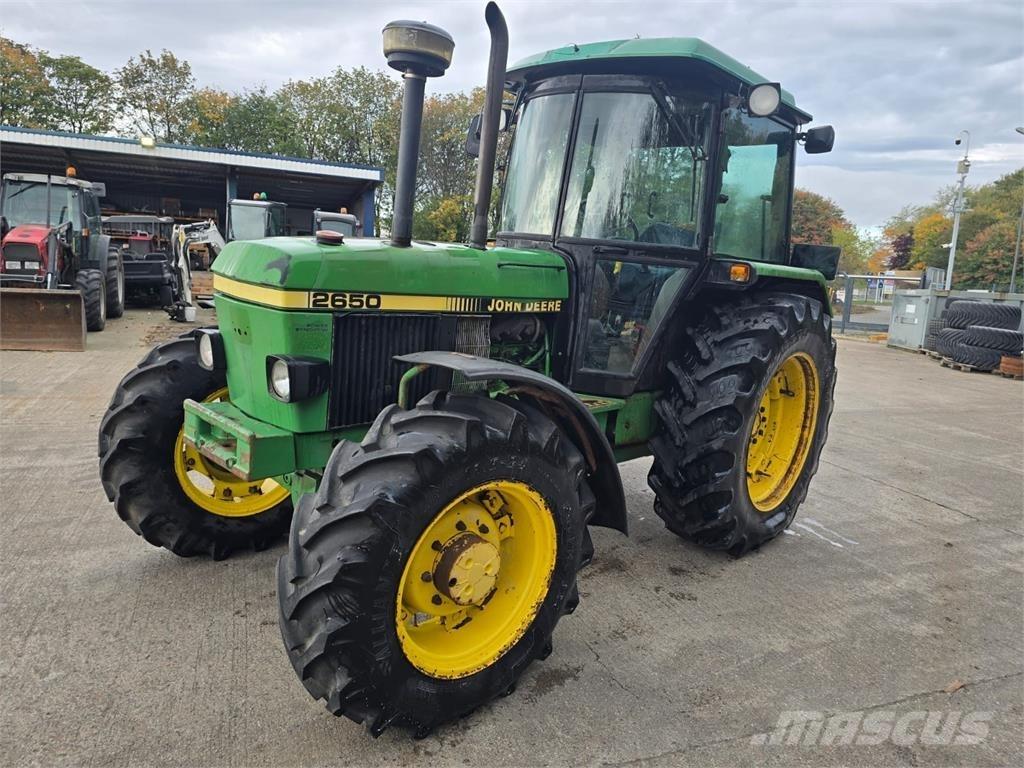 John Deere 2650 Traktori