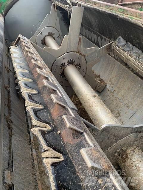 Keenan MF380 Būvniecība- Citi