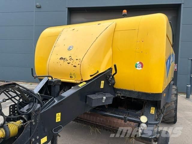New Holland BB980 Ķīpu preses