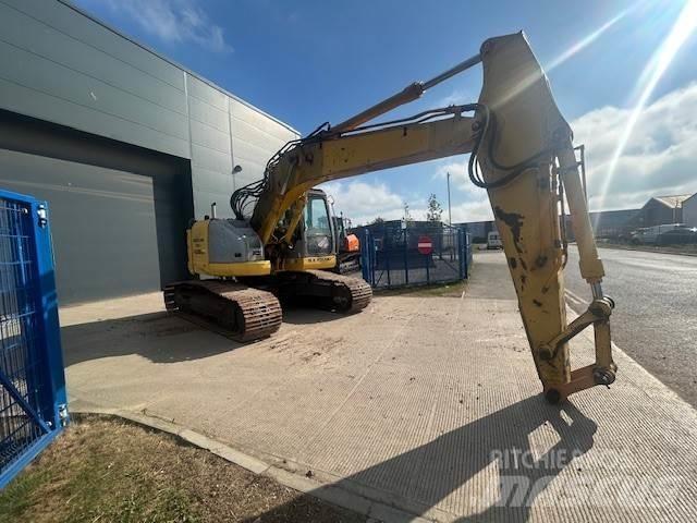 New Holland E235bsr-2 Kāpurķēžu ekskavatori