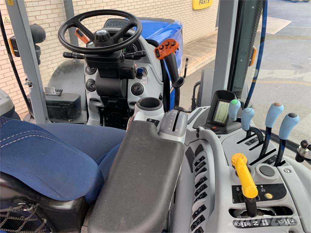 New Holland T7.210 Traktori