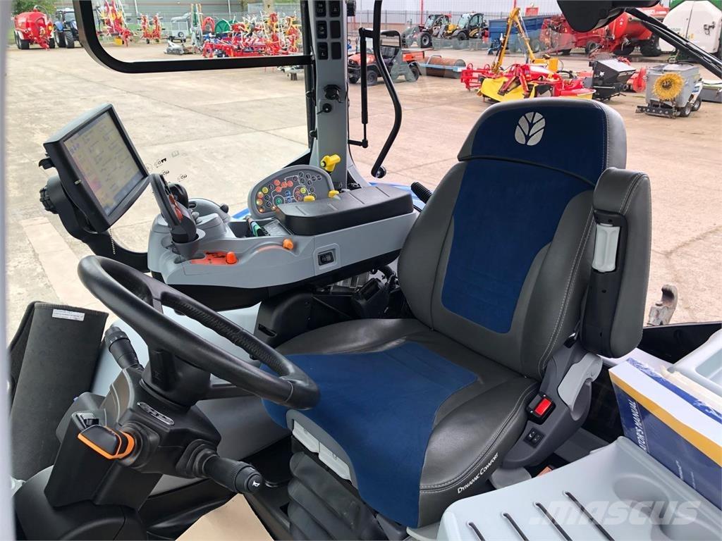 New Holland T7.225 Traktori