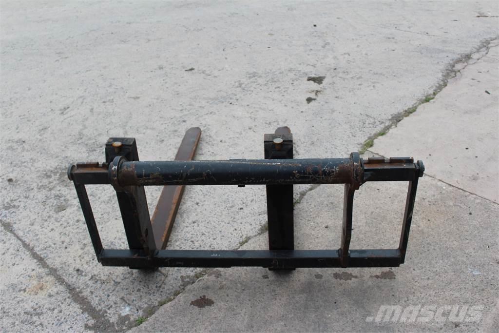  Pallet Forks & Frame Dakšas
