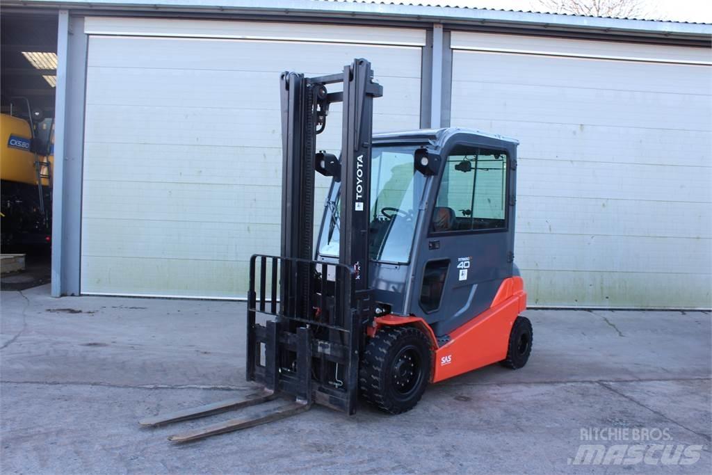Toyota 4T Forklift Autokrāvēji - citi