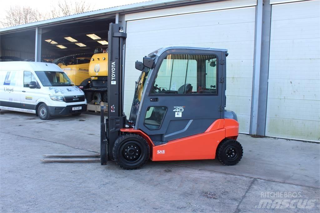 Toyota 4T Forklift Autokrāvēji - citi