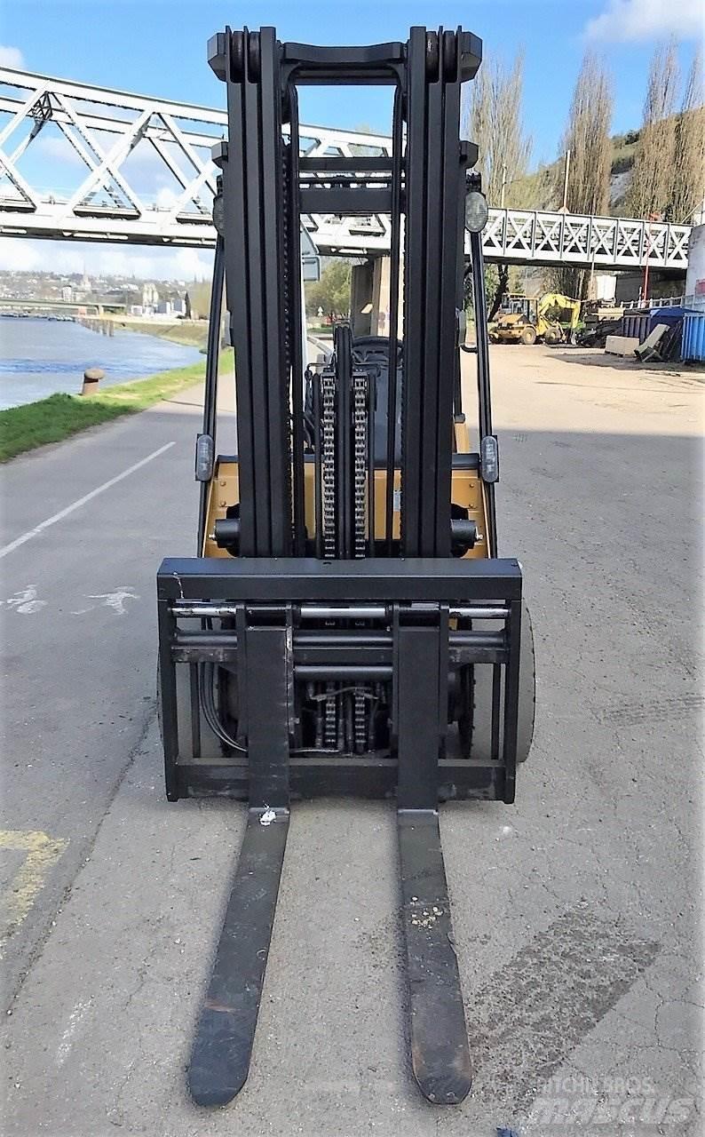 CAT GP30N Autokrāvēji - citi