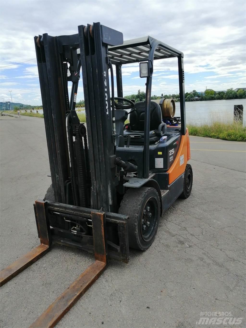 Doosan G25P-5 Autokrāvēji - citi