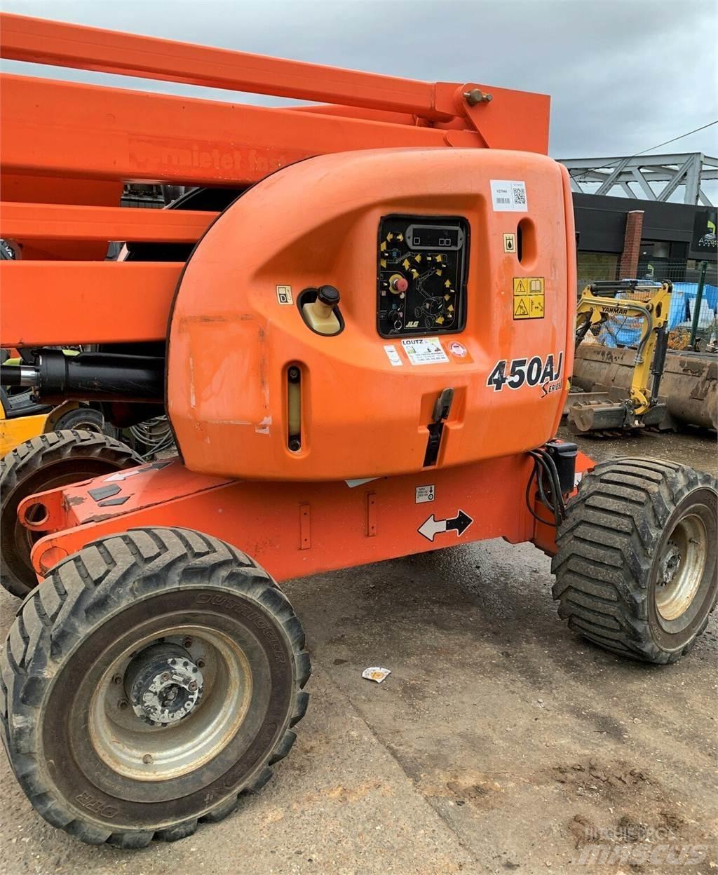 JLG 450AJ Citi pacēlāji un platformas