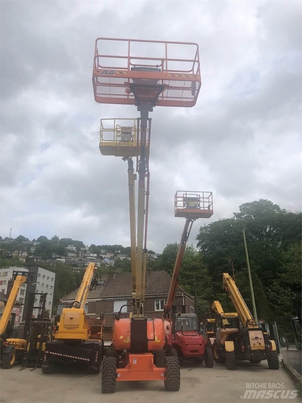 JLG 800AJ Citi pacēlāji un platformas