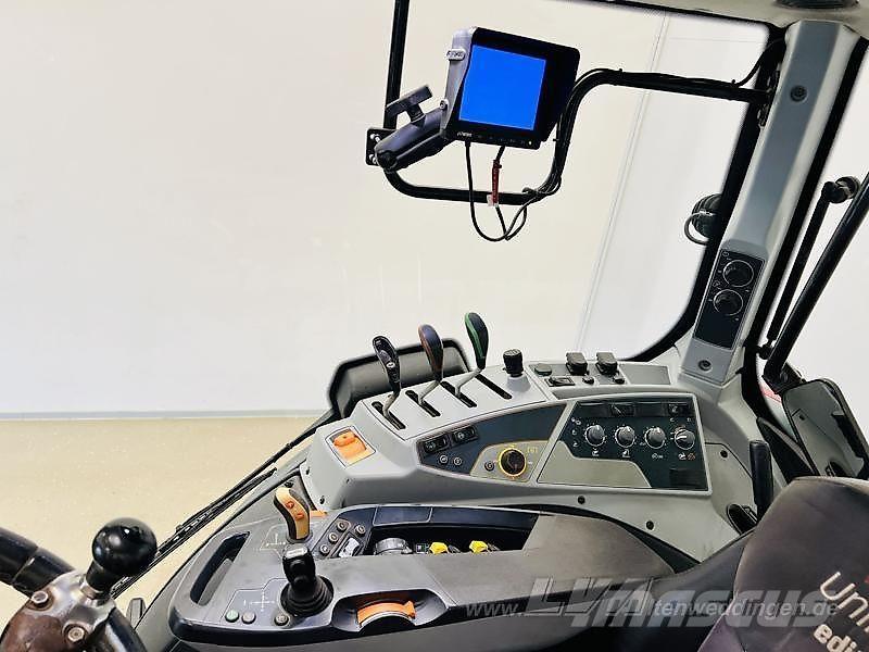 Valtra T174 Traktori