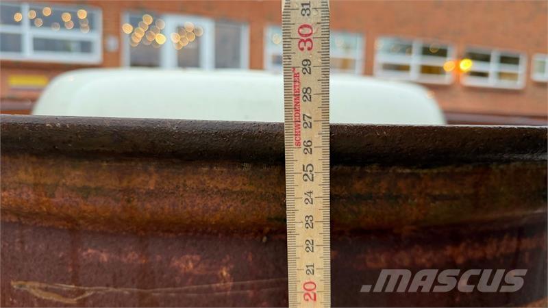 GKN 10X36 Riepas, riteņi un diski