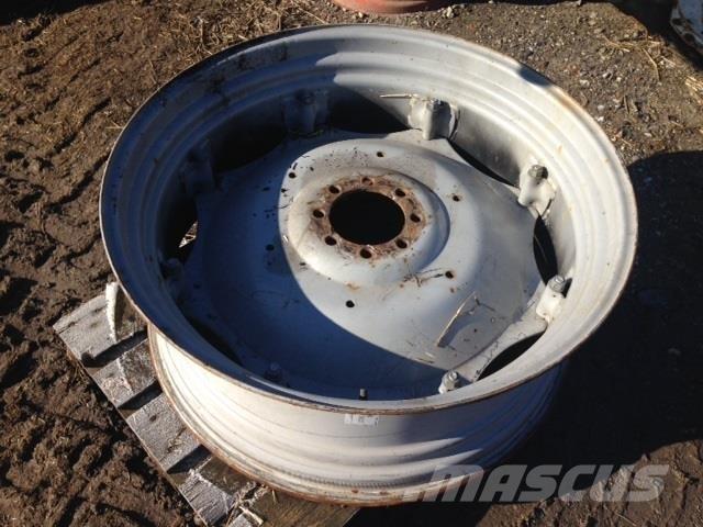 GKN 15X38 Riepas, riteņi un diski