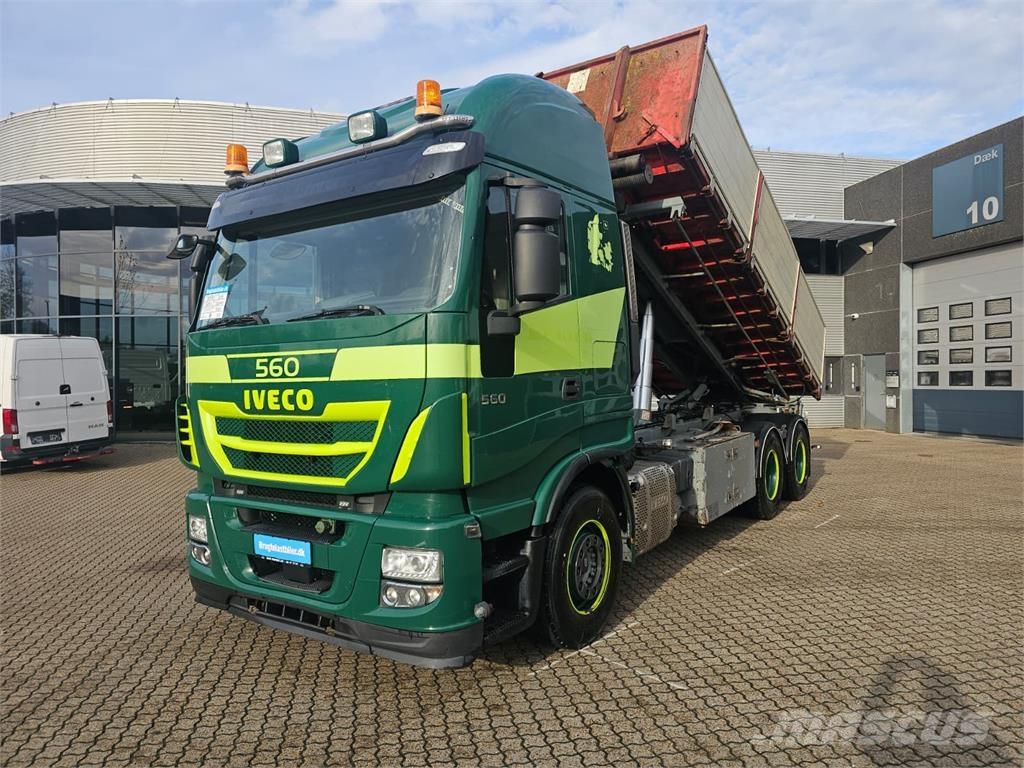 Iveco Stralis 560 6x4 Kabeļu pacēlājs nomontējamām kravas mašīnām