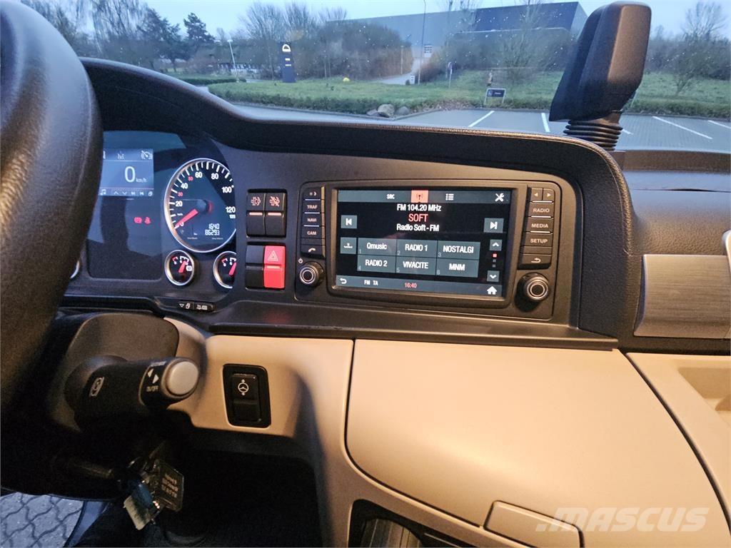 MAN TGL 12.190 BL Treileri ar āķi